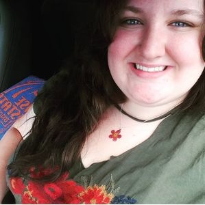 Meet your Posher, Leigha